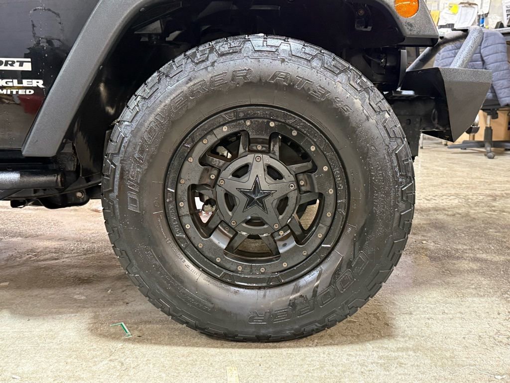 Used 2017 Jeep Wrangler Unlimited Sport w/ Quick Order Package 24S image 32