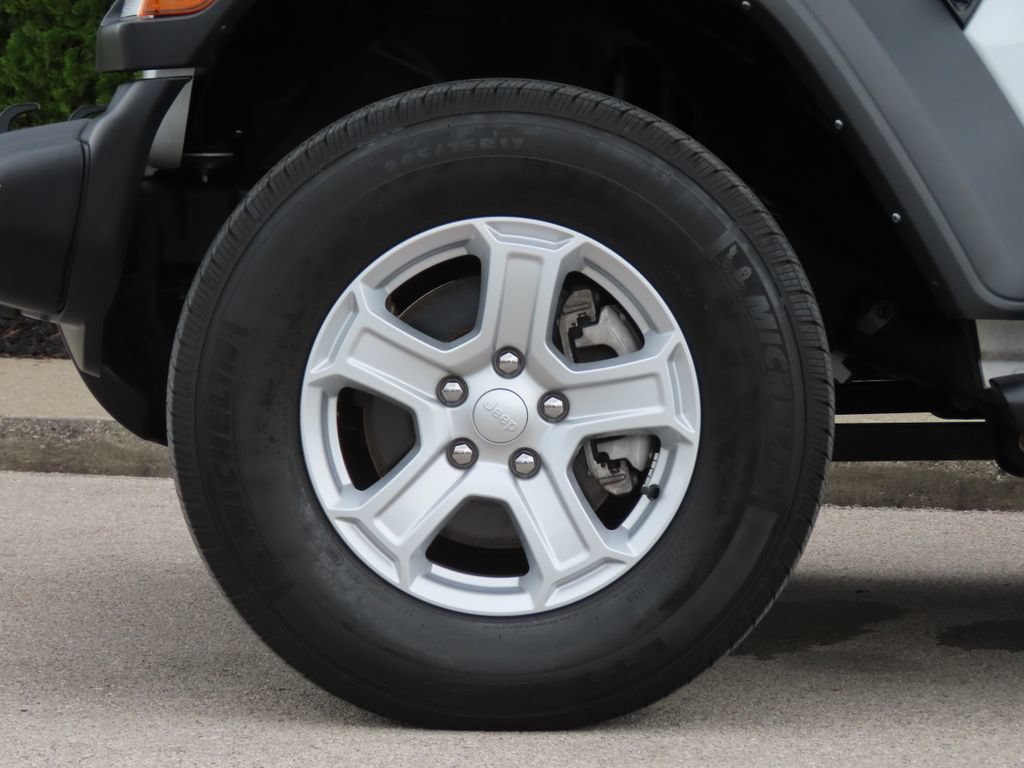 Used 2021 Jeep Wrangler Unlimited Sport AWD/4WD image 16