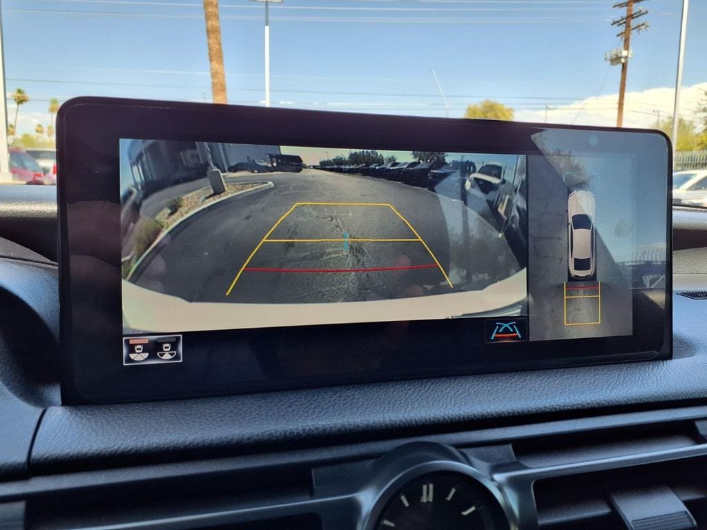 Used 2023 Lexus IS 500 RWD image 7