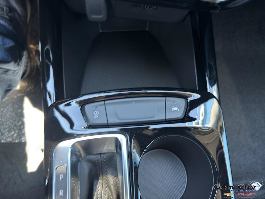 New 2026 Chevrolet Trax ACTIV FWD image 20