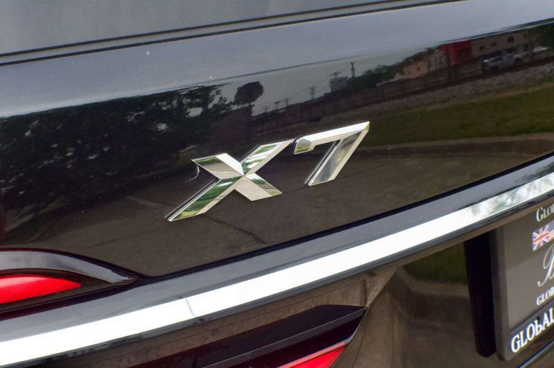 Used 2023 BMW X7 xDrive40i AWD/4WD image 9