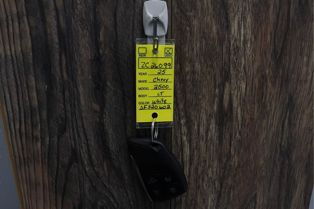 Used 2025 Chevrolet Silverado 2500 LT w/ Convenience Package image 38