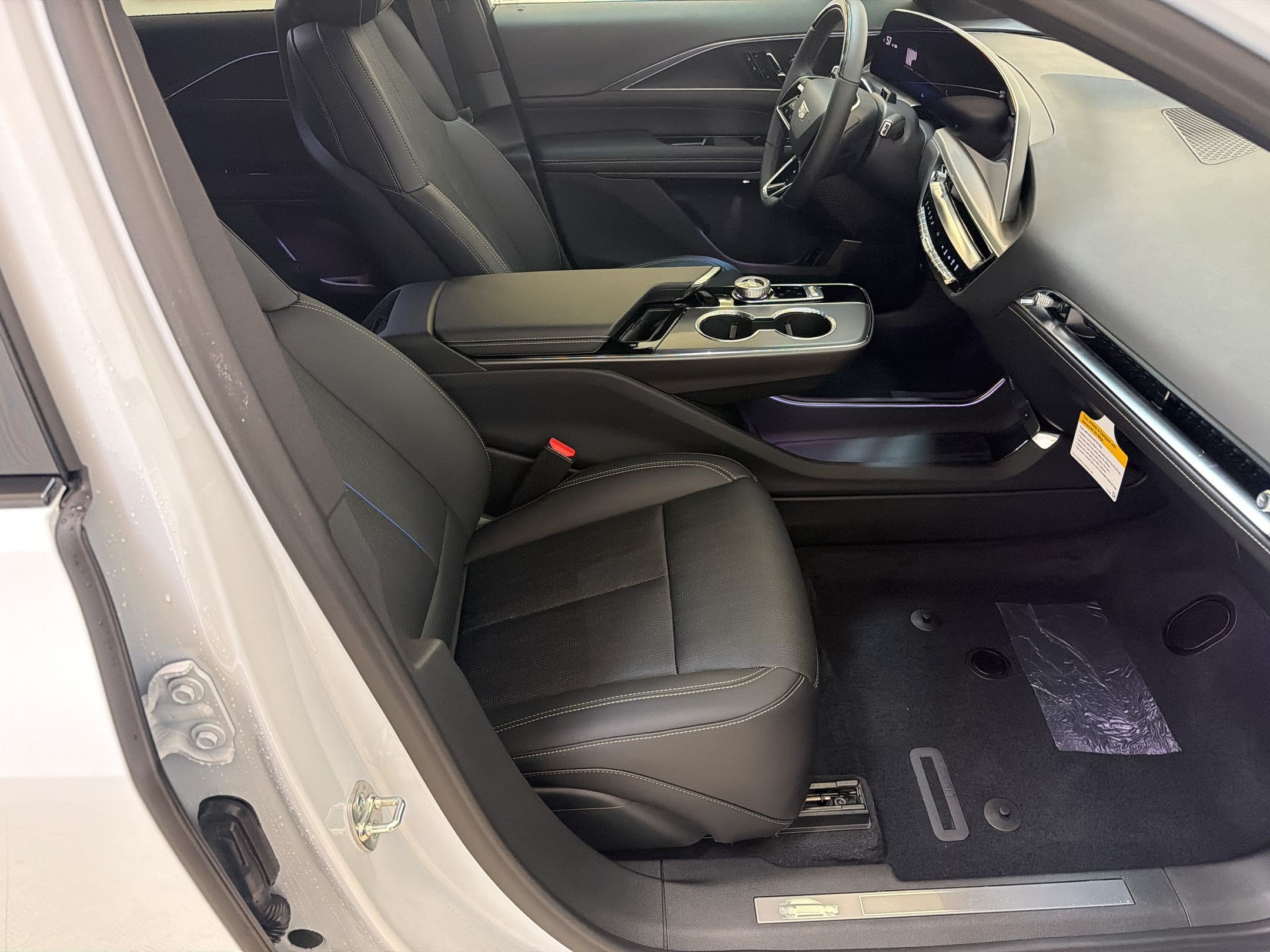 New 2026 Cadillac Lyriq Sport AWD/4WD image 29