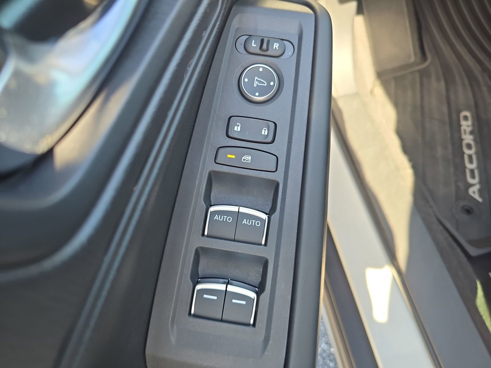 Certified 2025 Honda Accord LX image 14