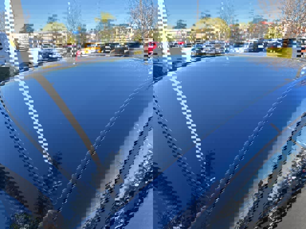 Used 2025 Toyota Prius Plug-In Hybrid w/ Limited Premium Package image 4