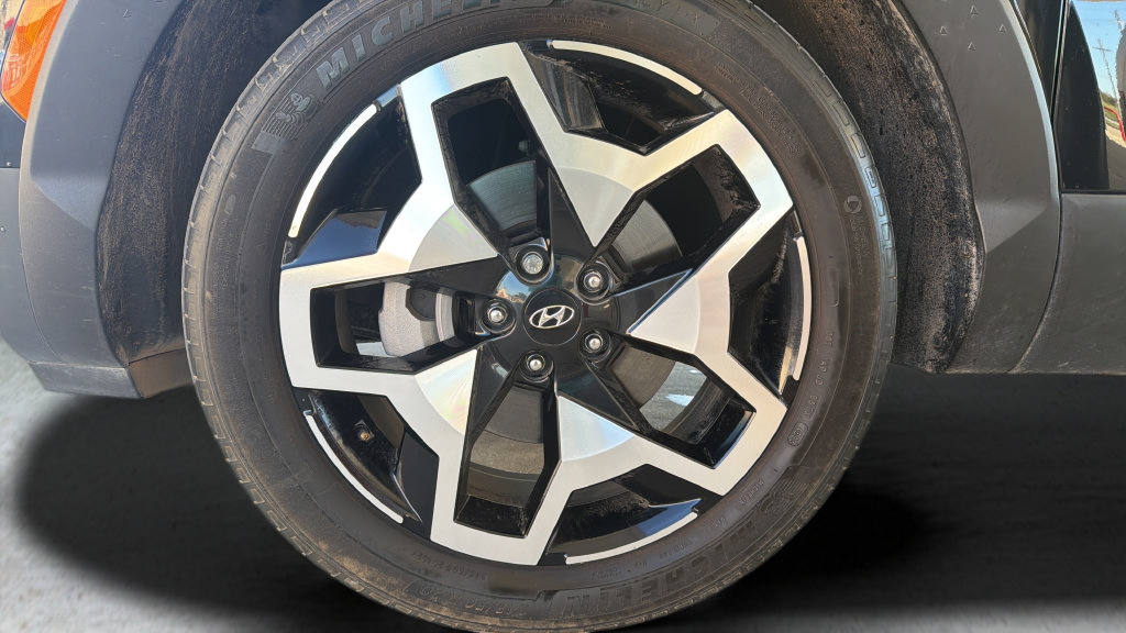Used 2024 Hyundai Santa Cruz Limited AWD/4WD image 8