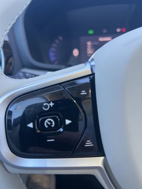 New 2026 Volvo V60 B5 Cross Country Plus w/ Climate Package image 13