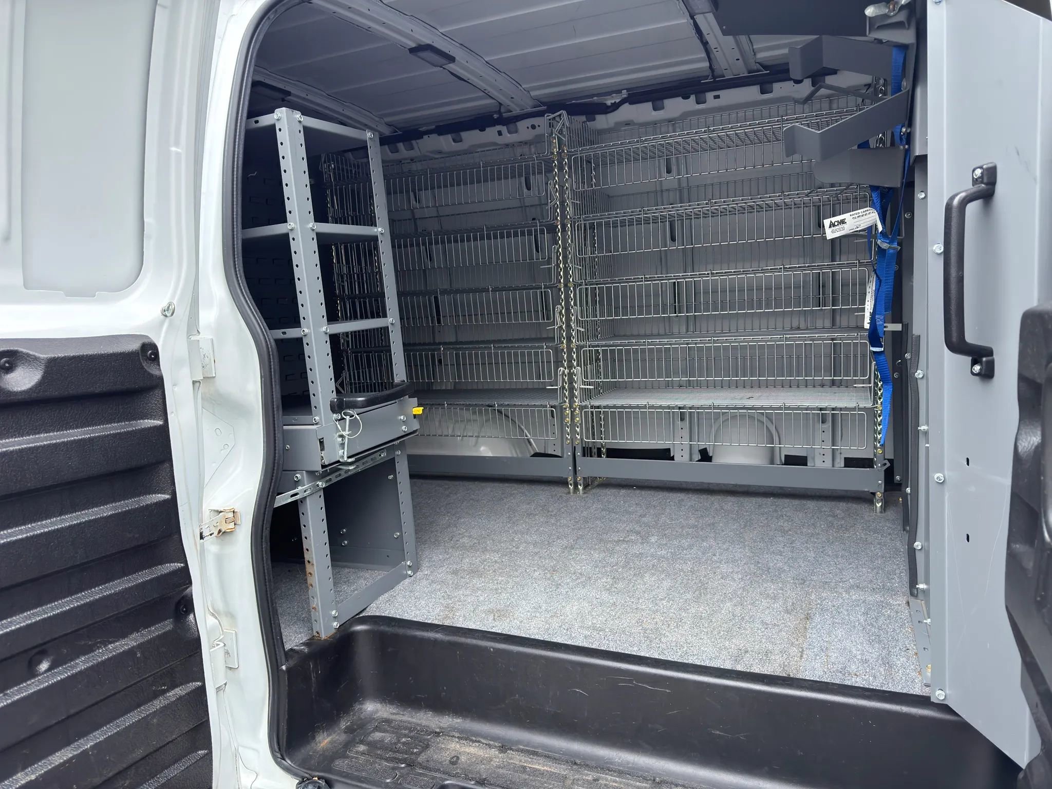 Used 2021 Chevrolet Express 2500 RWD image 17