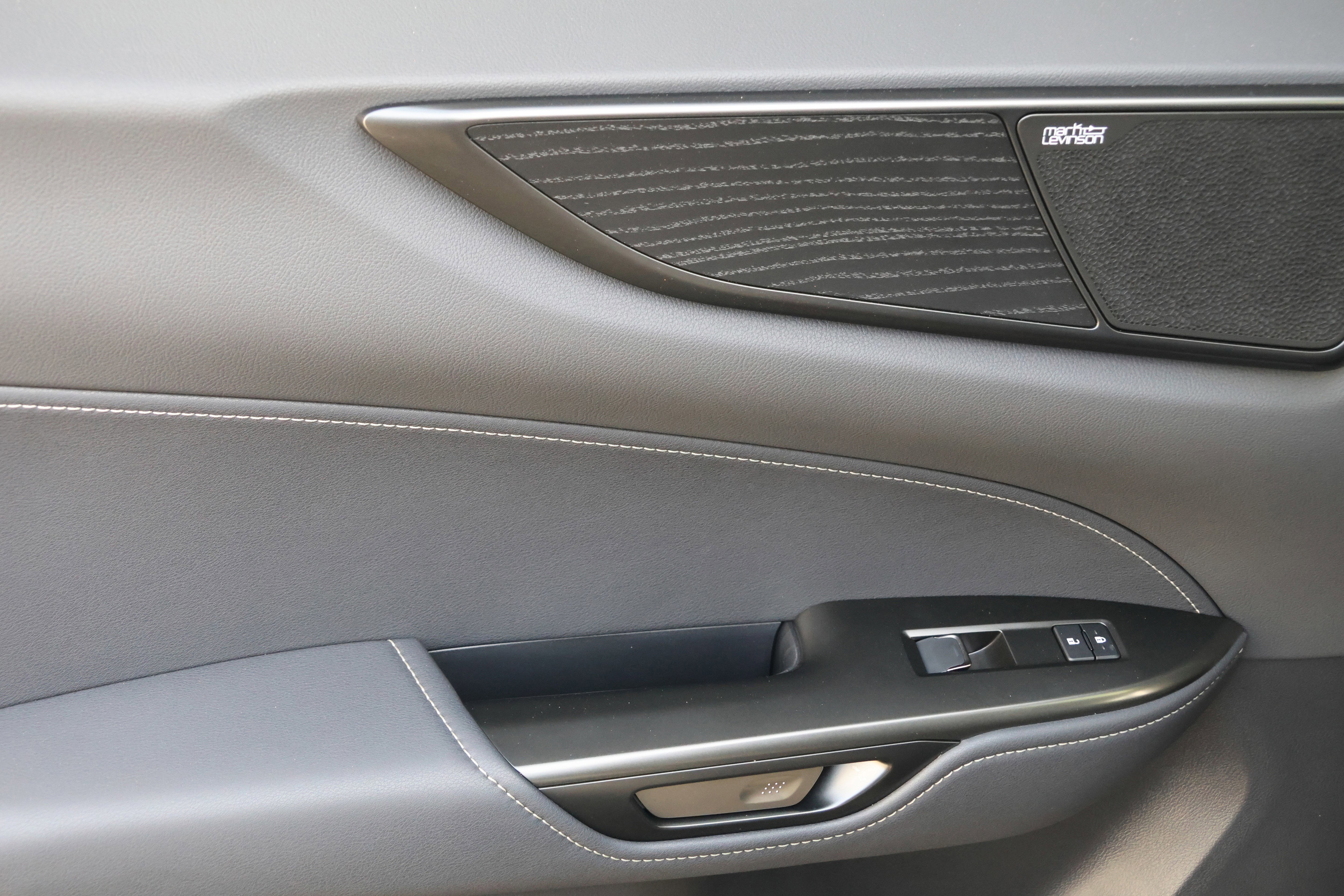 Certified 2025 Lexus NX 450h+ AWD w/ Accessory Package (K3) image 39