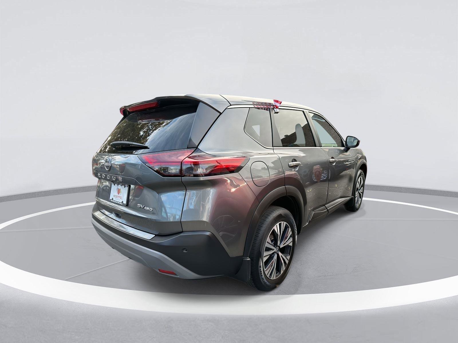 Certified 2022 Nissan Rogue SV image 2