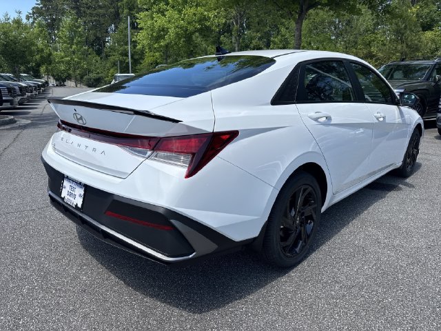 New 2026 Hyundai Elantra Sport FWD image 8