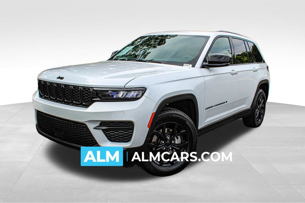 Used 2025 Jeep Grand Cherokee Altitude