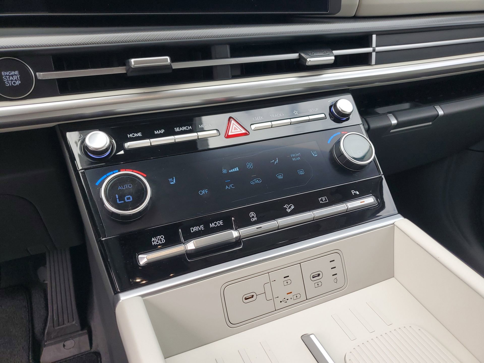 Used 2025 Hyundai Santa Fe SEL image 27