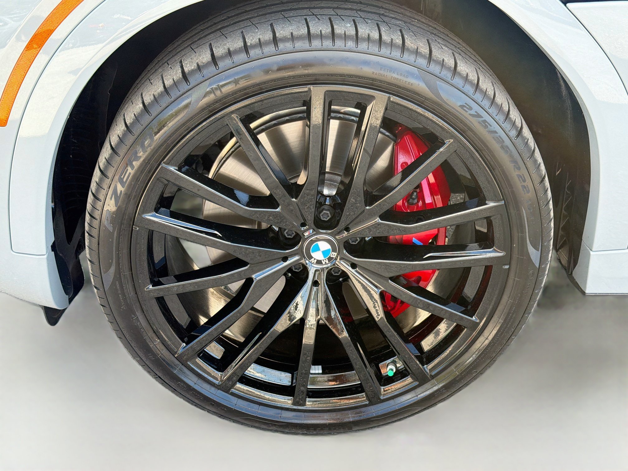 Used 2025 BMW X6 M60i AWD/4WD image 43