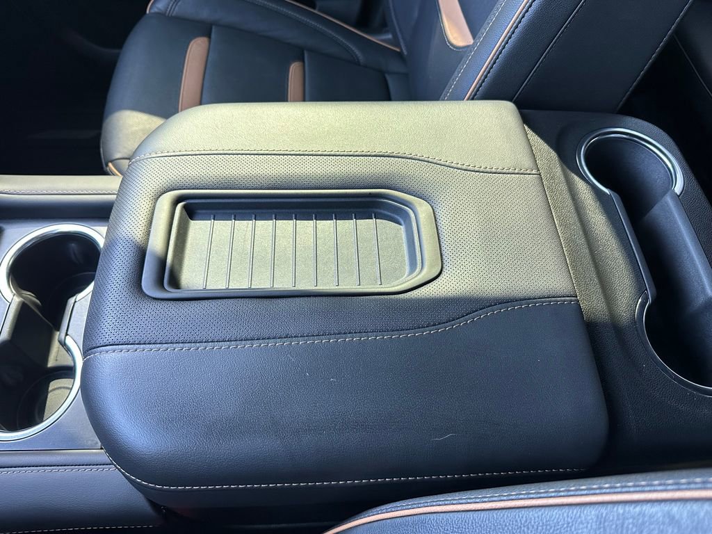 Used 2024 GMC Yukon AT4 w/ AT4 Premium Package image 70
