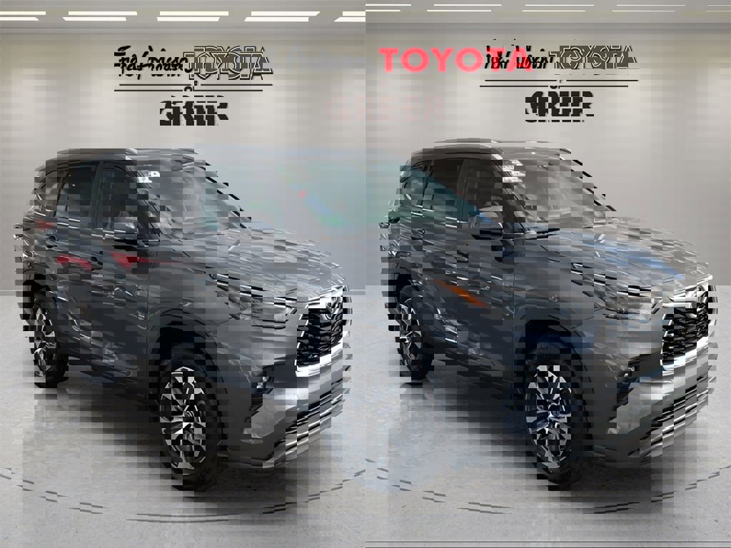 Used 2024 Toyota Highlander XLE image 23