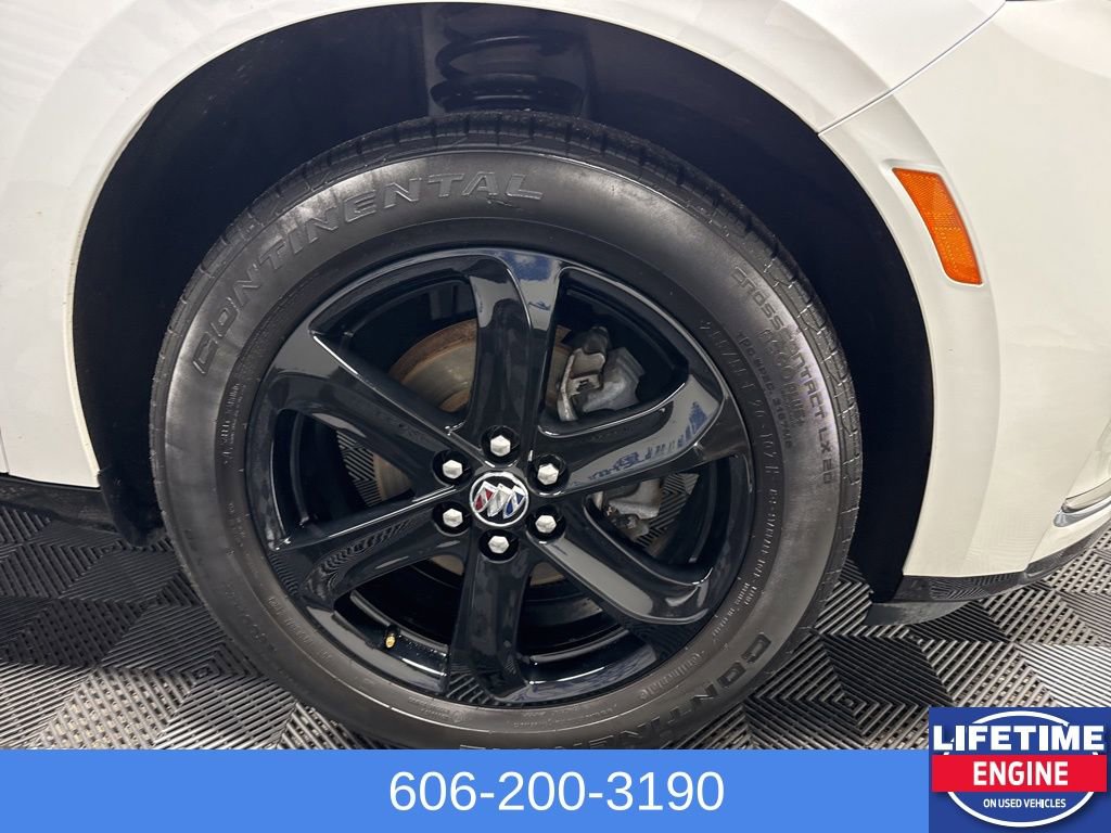 Used 2023 Buick Enclave Essence w/ Experience Buick Package image 4