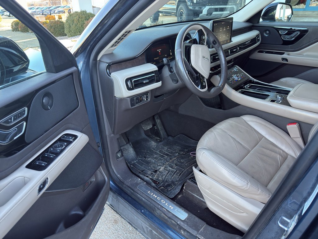 Used 2020 Lincoln Aviator Reserve w/ Equipment Group 201A image 10