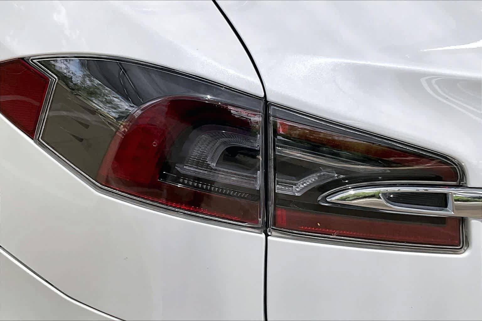 Used 2021 Tesla Model S Long Range Plus AWD/4WD image 27
