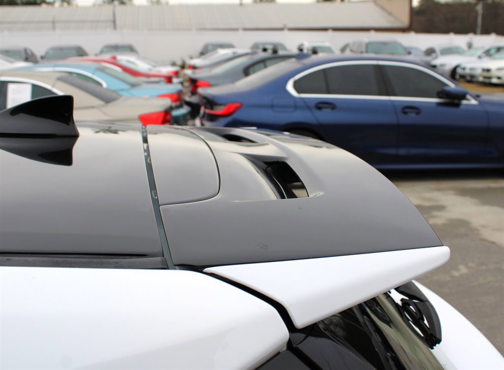 Used 2015 Lexus CT 200h w/ F Sport w/Nuluxe Interior image 11