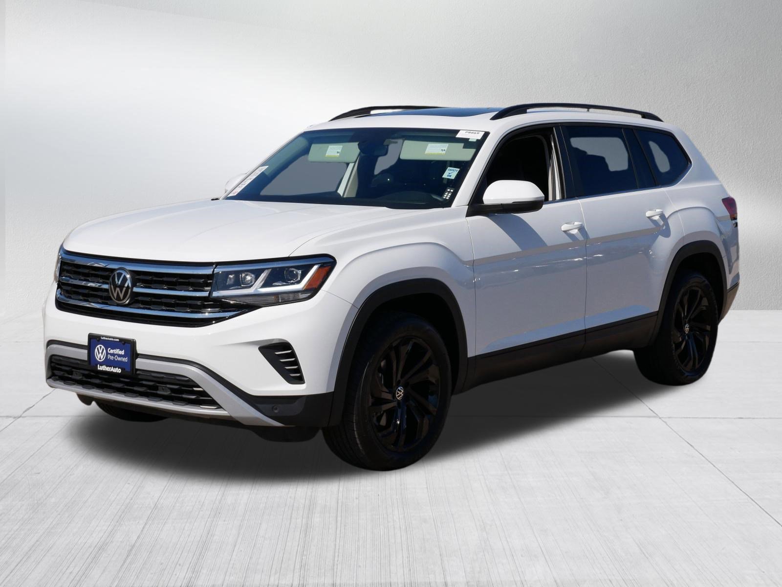 Certified 2023 Volkswagen Atlas SE w/ Panoramic Sunroof Package AWD/4WD image 3