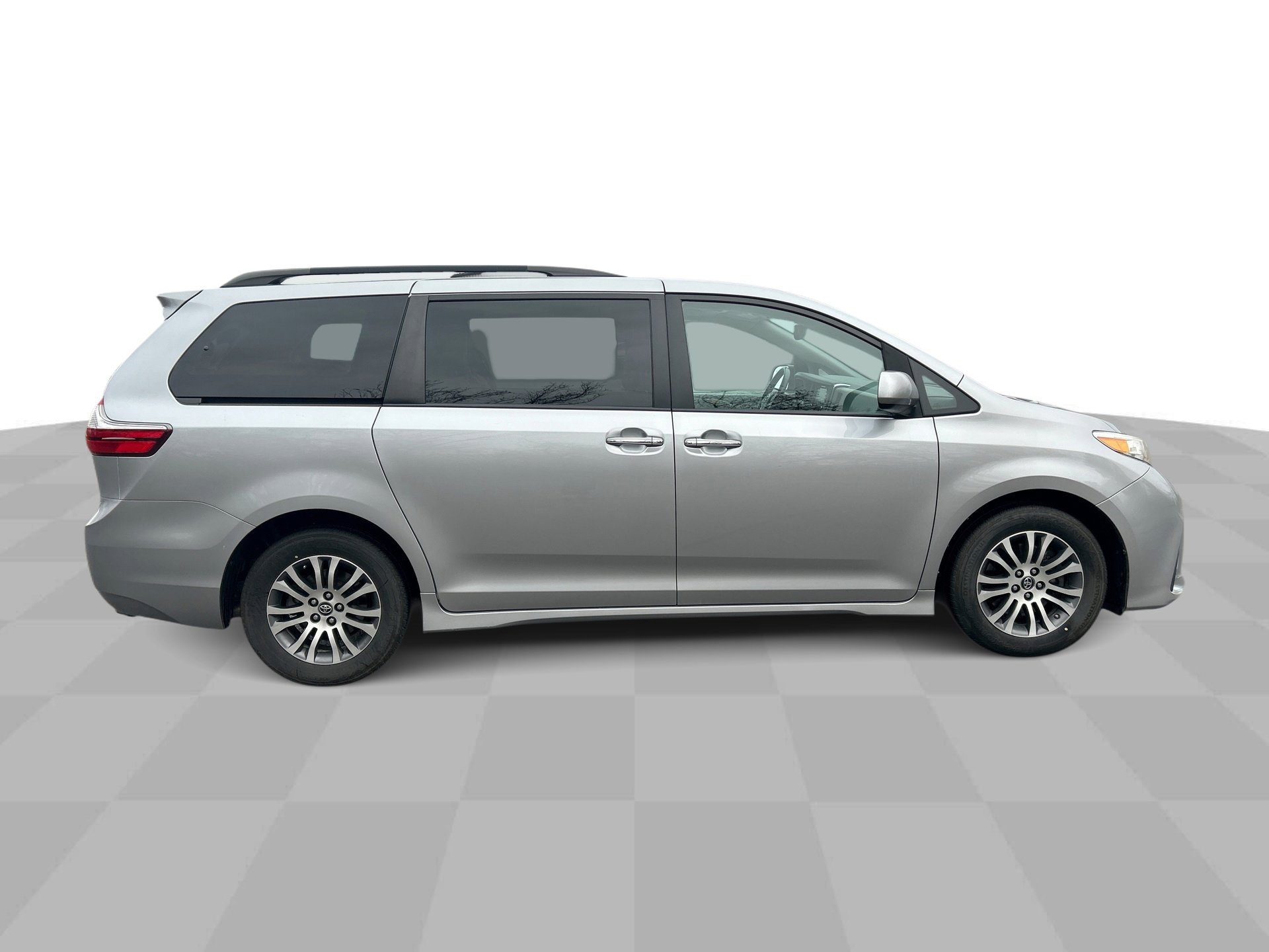Used 2018 Toyota Sienna XLE Premium image 10