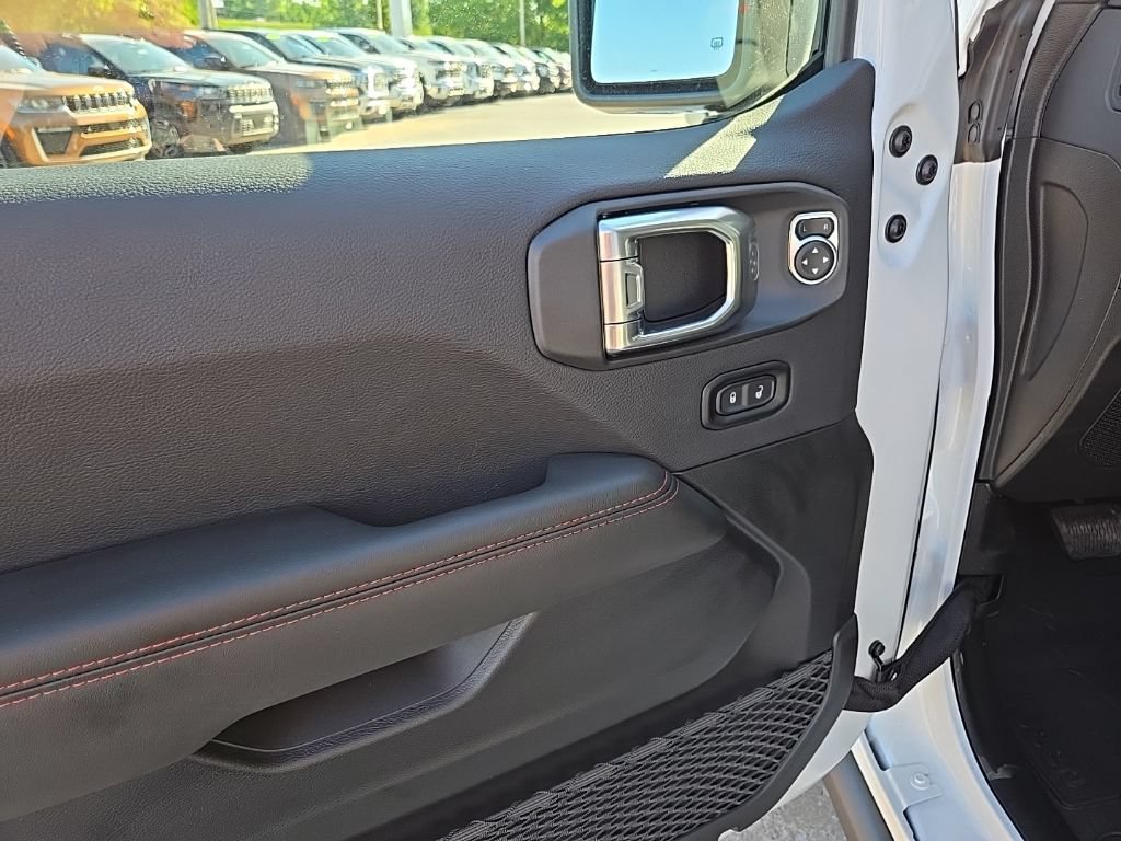New 2026 Jeep Gladiator Mojave AWD/4WD image 37