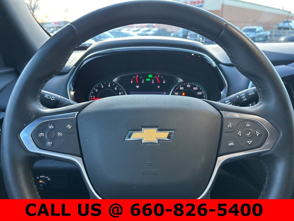 Used 2023 Chevrolet Traverse LT image 15