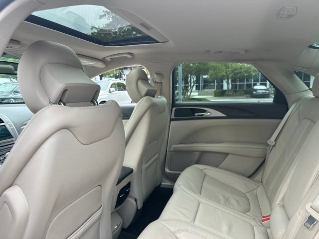 Used 2017 Lincoln MKZ Reserve FWD image 23