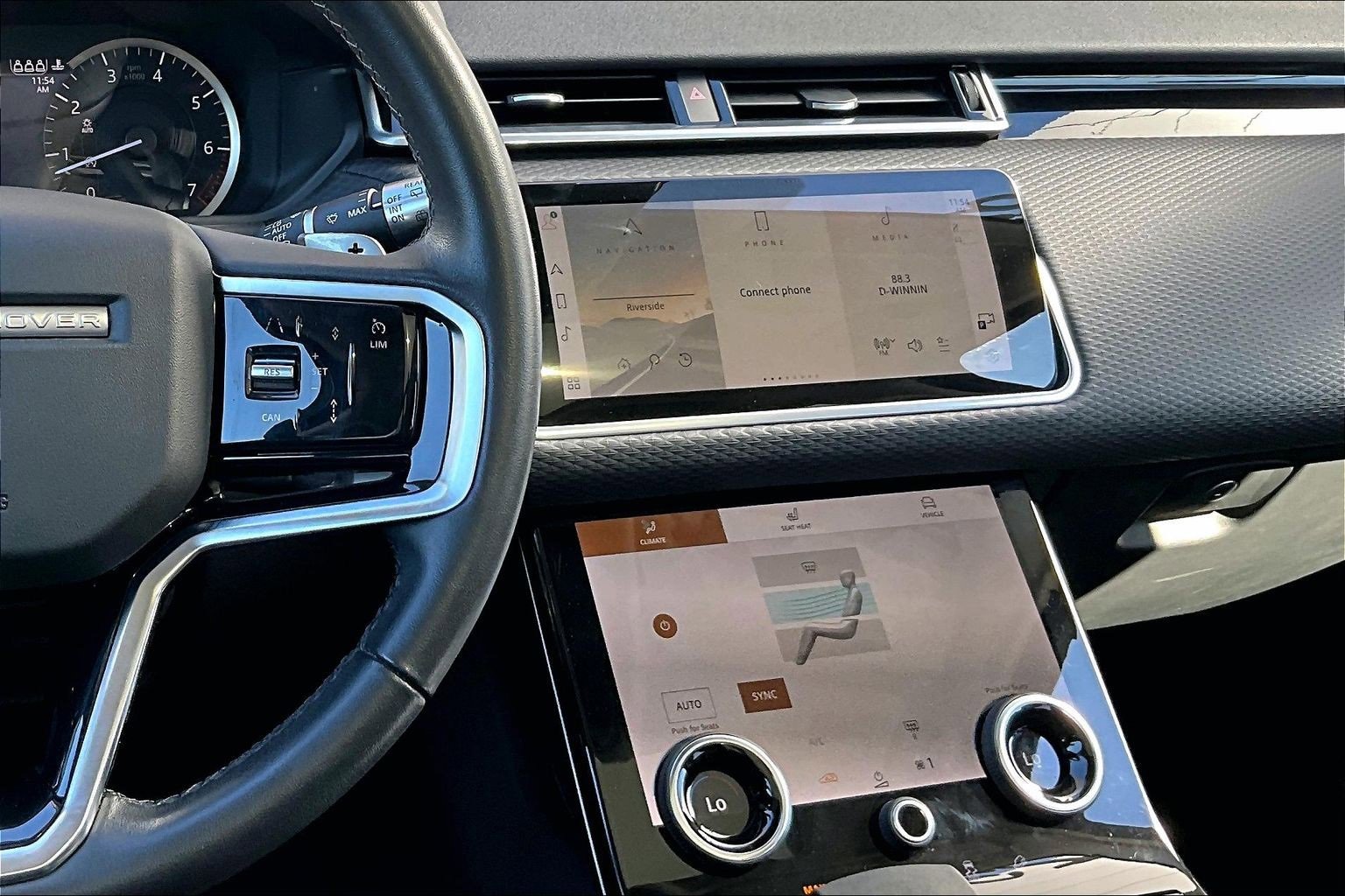 Used 2023 Land Rover Range Rover Velar S image 6