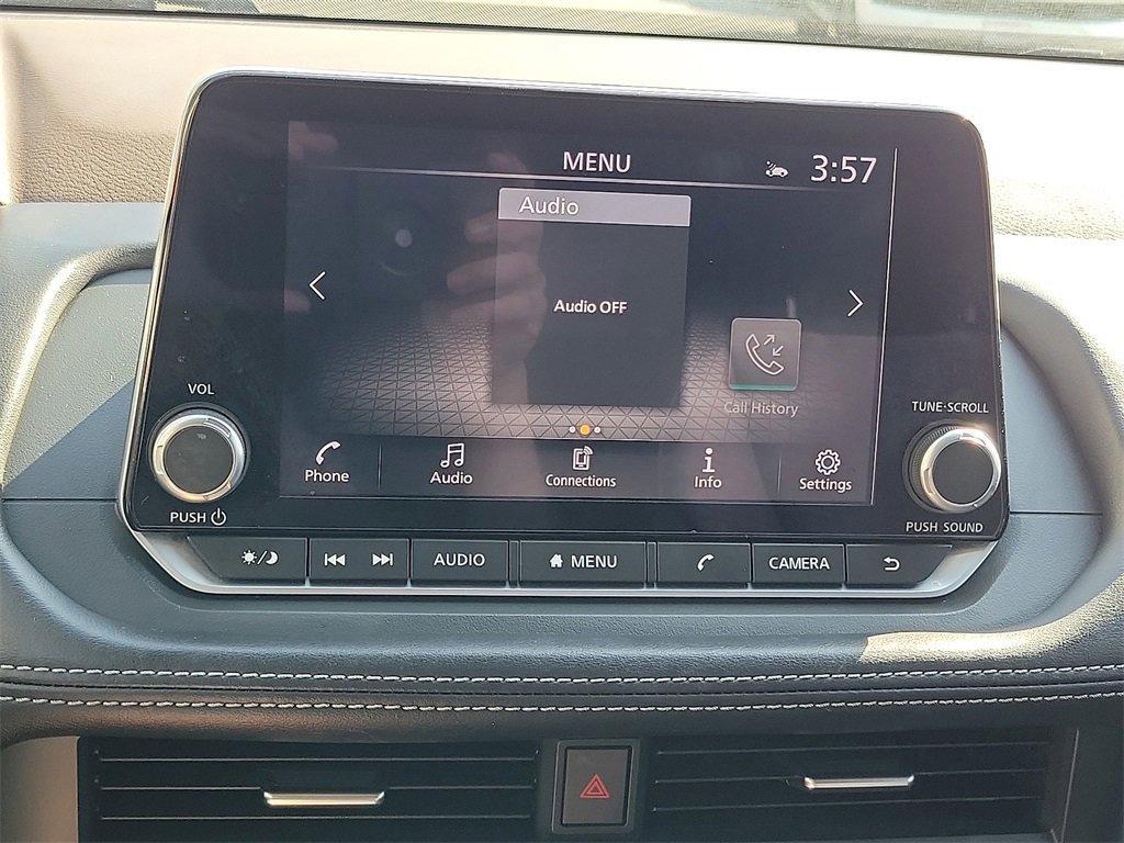 Used 2023 Nissan Rogue SV image 8