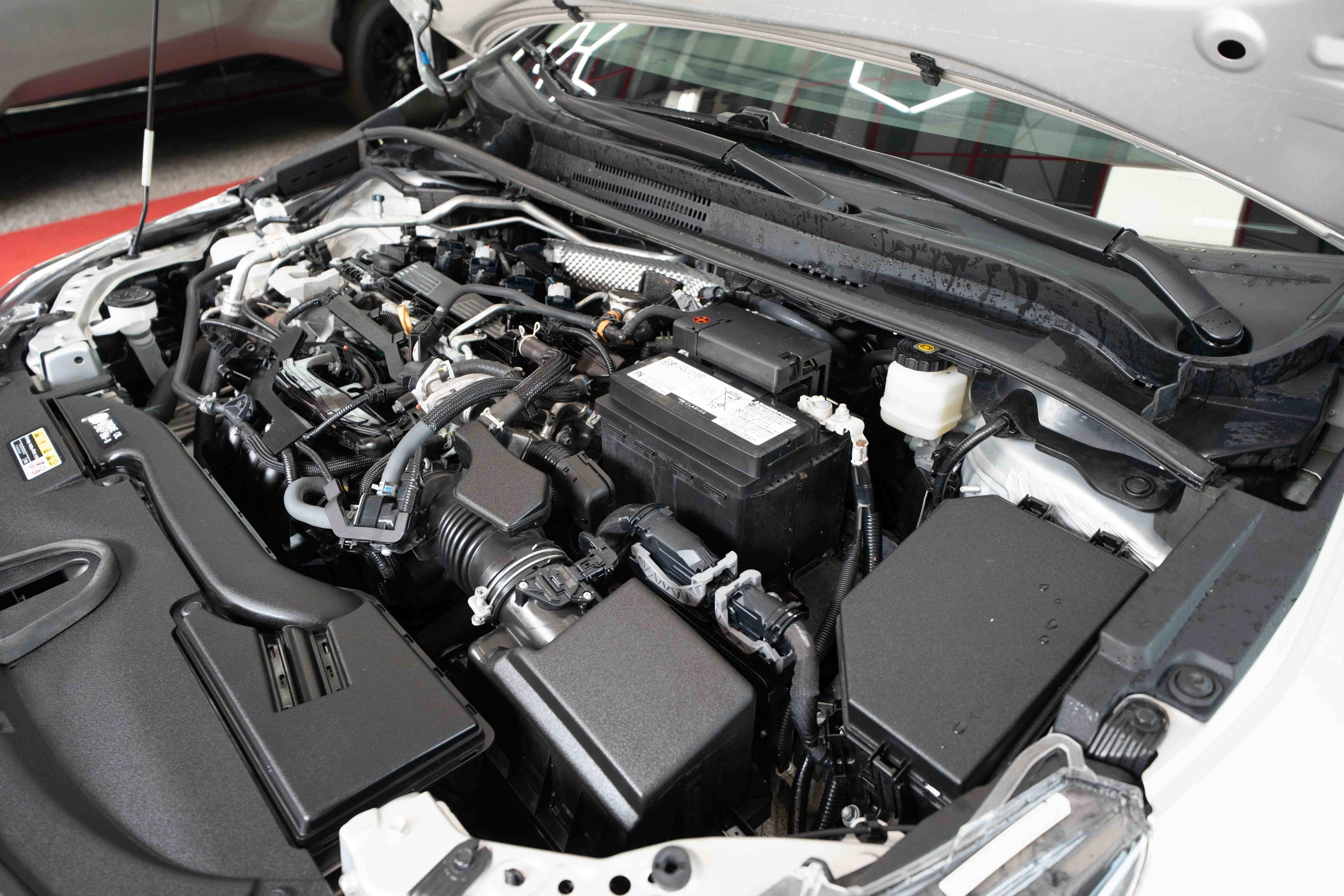 Used 2023 Toyota Corolla LE image 32