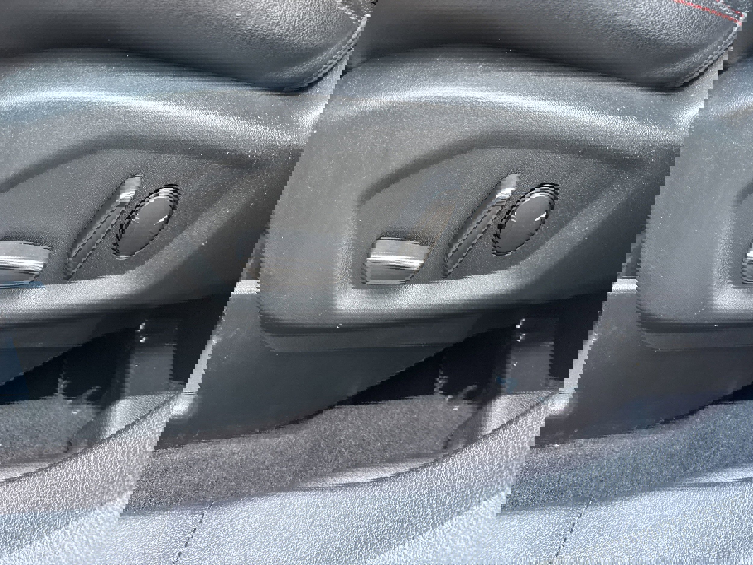 Used 2019 Ford Explorer Sport image 6