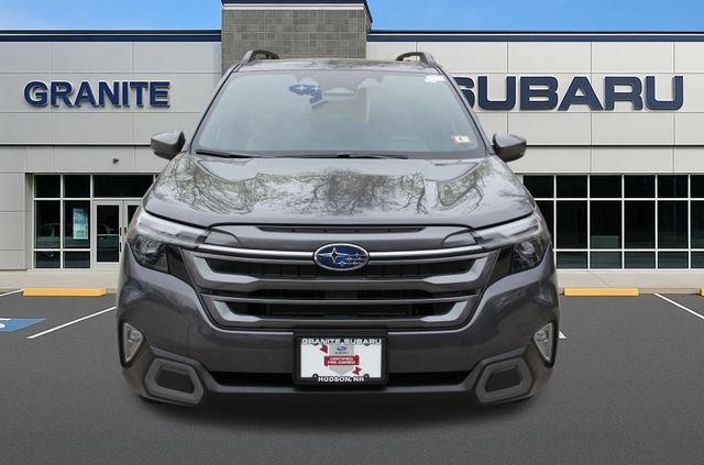 Used 2025 Subaru Forester Limited AWD/4WD image 5