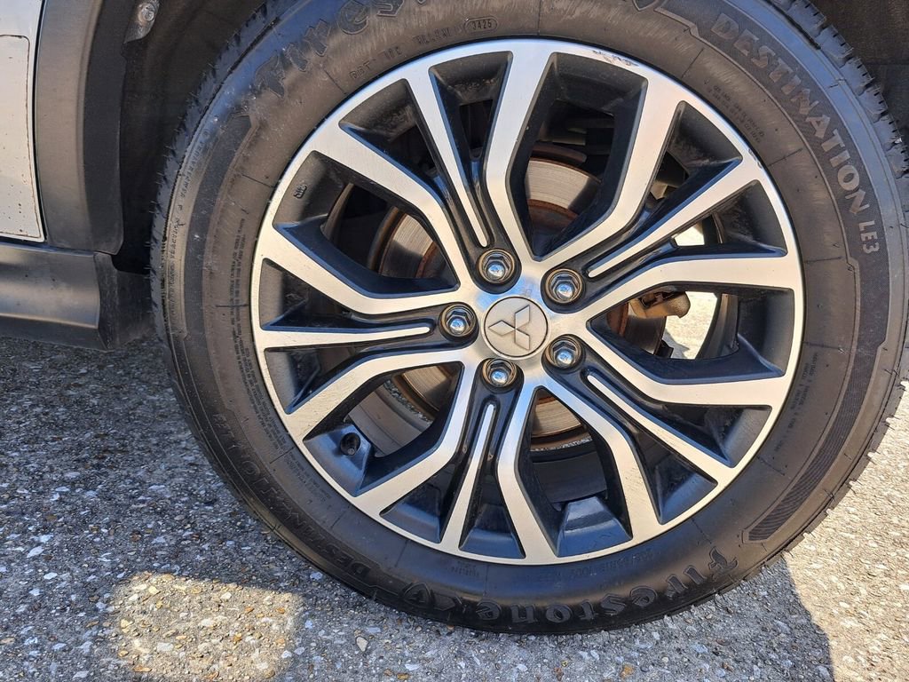 Used 2019 Mitsubishi Outlander Sport ES AWD/4WD image 18