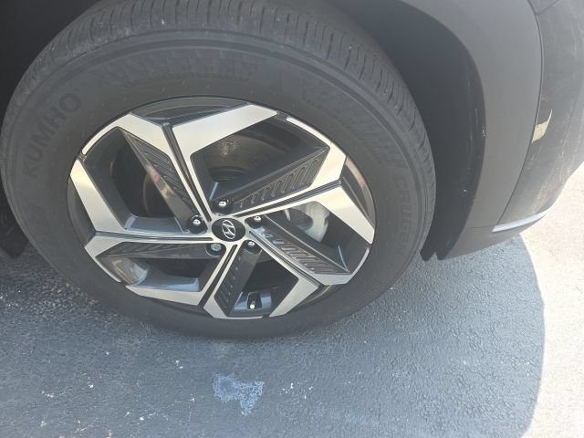 Used 2023 Hyundai Tucson SEL w/ Convenience Package FWD image 4
