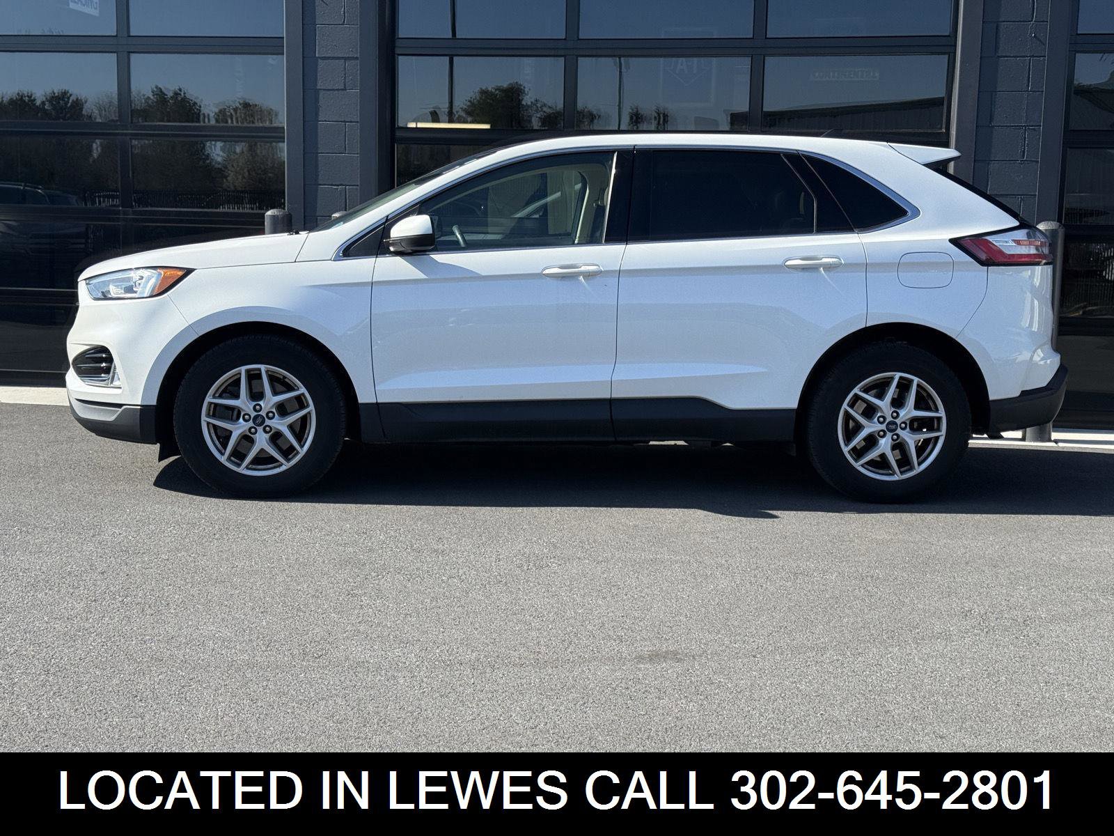 Used 2021 Ford Edge SEL w/ Convenience Package image 2