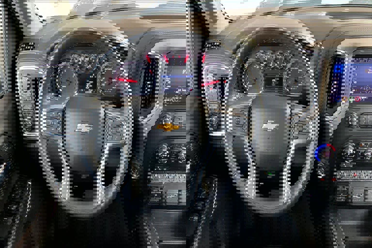 Used 2022 Chevrolet Silverado 3500 LTZ w/ LTZ Plus Package image 6