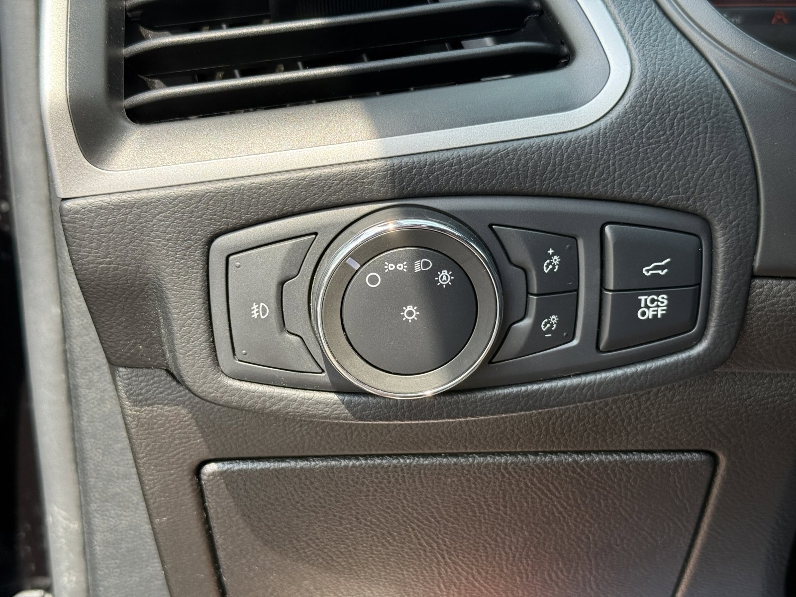 Used 2022 Ford Edge SEL w/ Convenience Package image 33