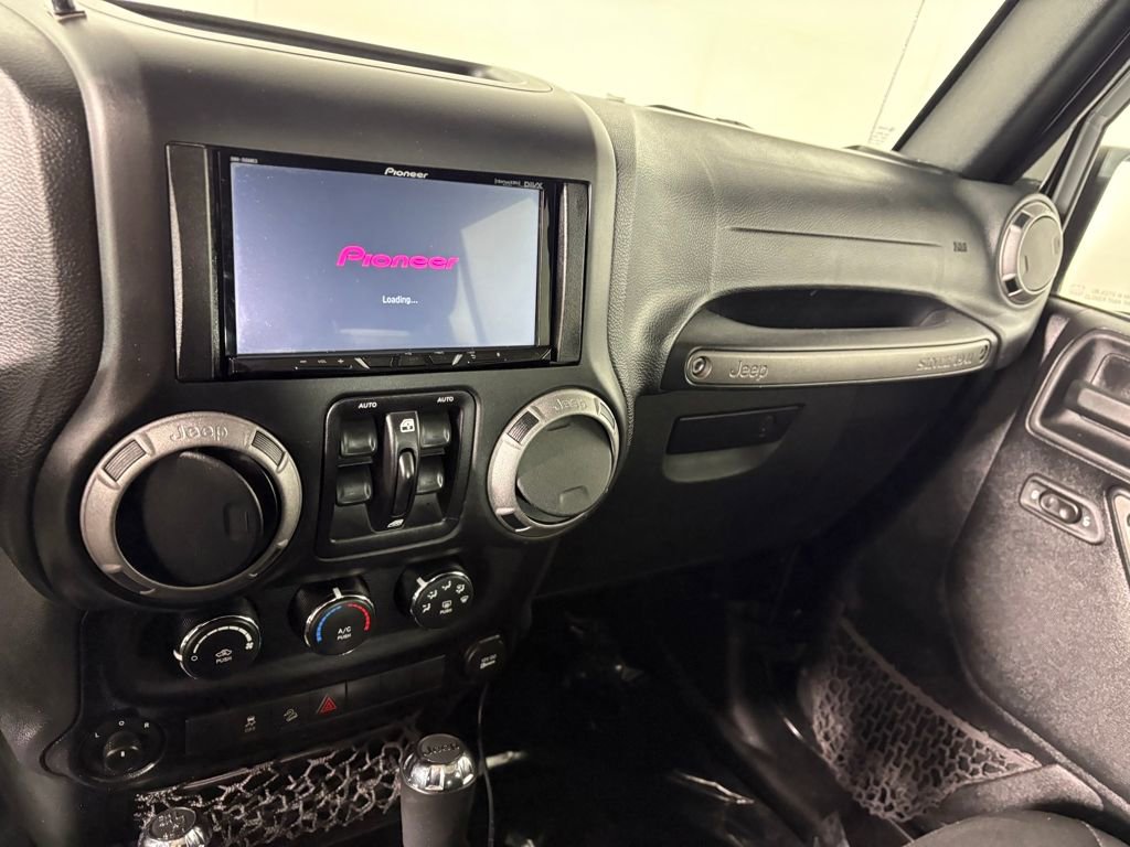 Used 2016 Jeep Wrangler Unlimited Sport image 14