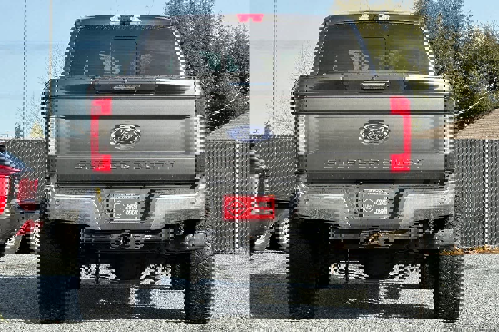 Used 2017 Ford F250 XLT w/ XLT Premium Package image 8