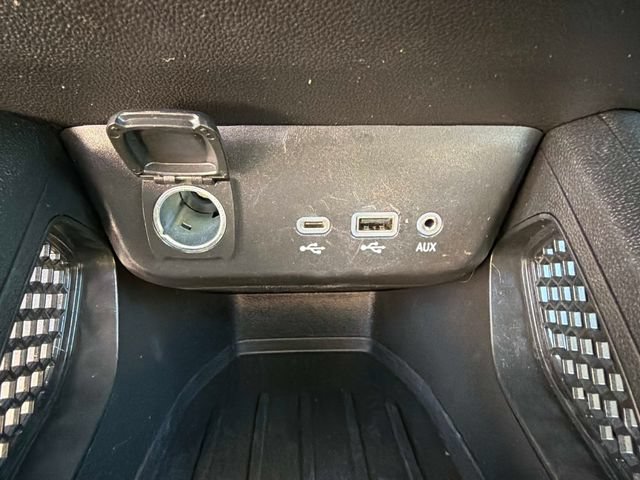 Used 2023 Chevrolet TrailBlazer LT FWD image 29