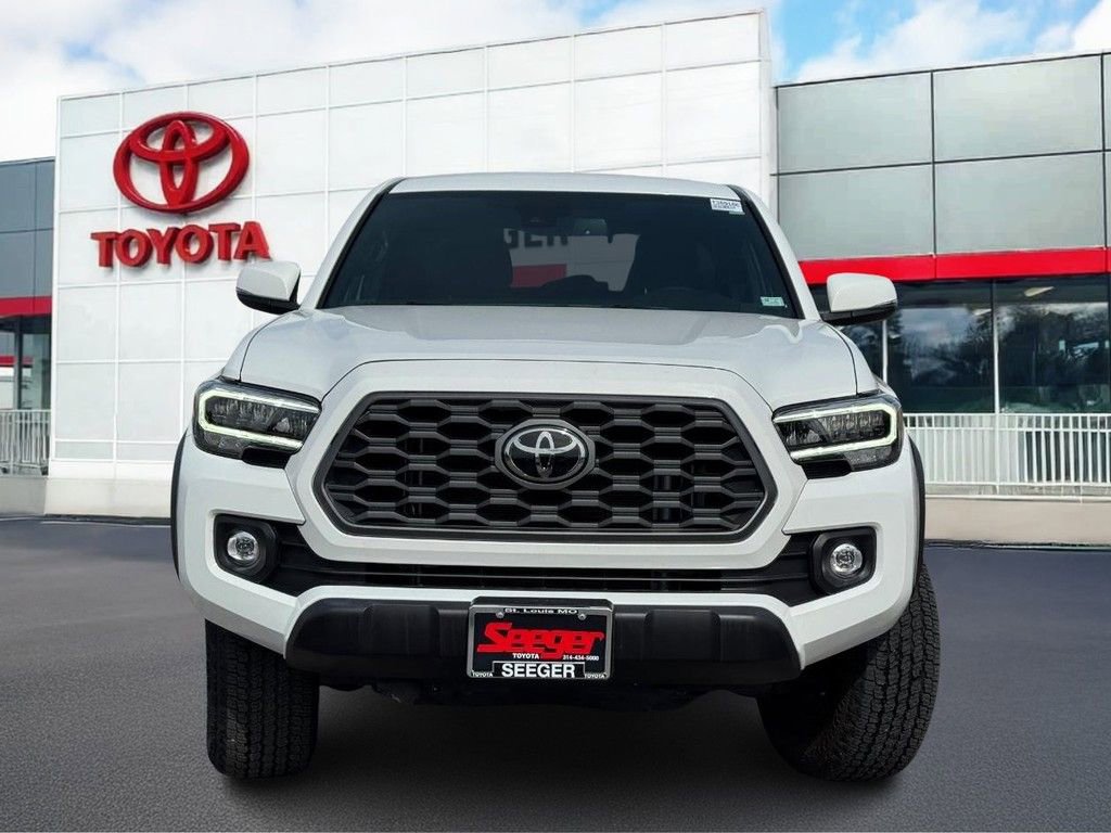Used 2023 Toyota Tacoma TRD Off-Road AWD/4WD image 11