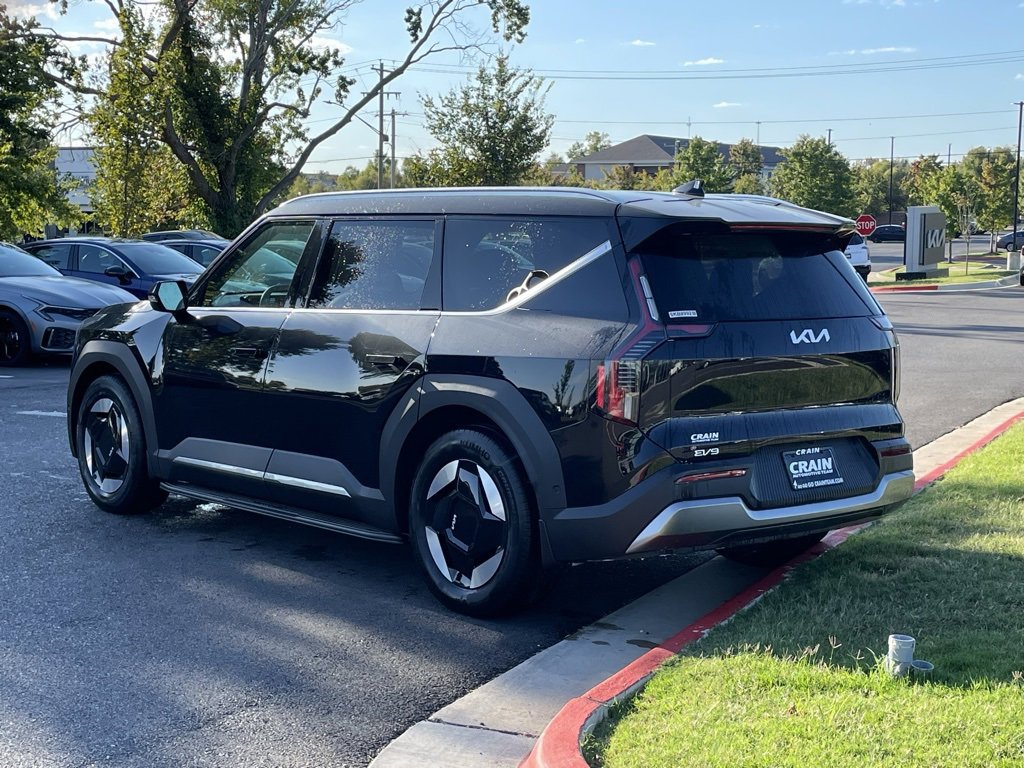 New 2026 Kia EV9 Wind image 4