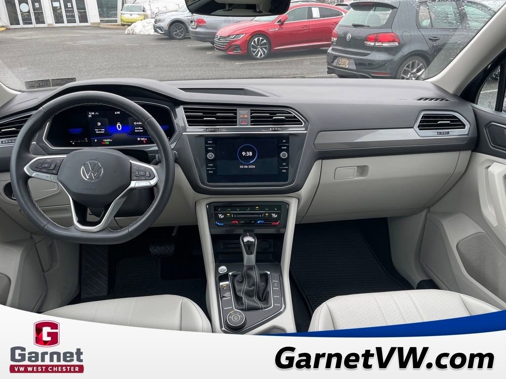 Certified 2023 Volkswagen Tiguan SE w/ Panoramic Sunroof Package image 13