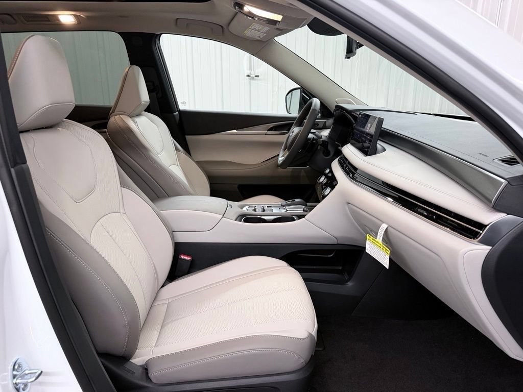 New 2027 INFINITI QX60 Luxe FWD image 45