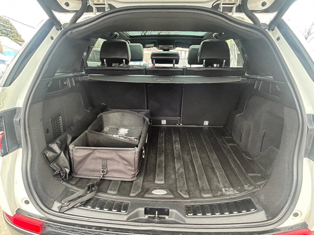 Used 2021 Land Rover Discovery Sport S R-Dynamic AWD/4WD image 36