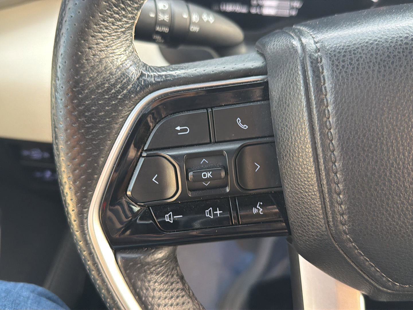 Used 2023 Toyota Tundra Capstone AWD/4WD image 30