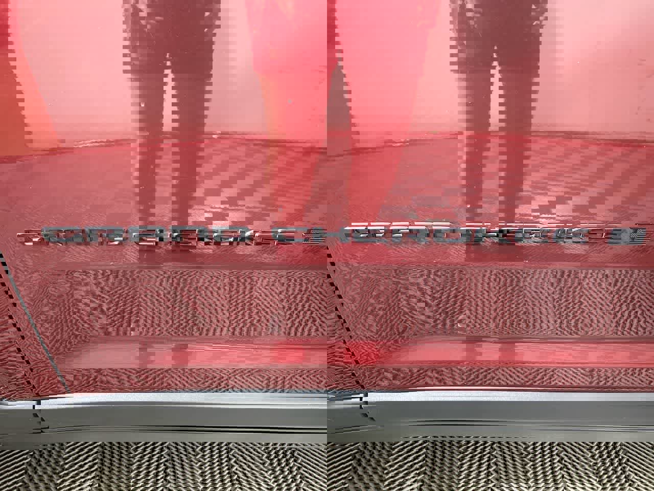 Used 2023 Jeep Grand Cherokee L Laredo image 17