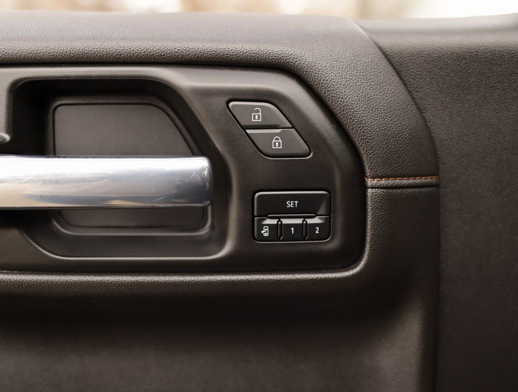 Used 2021 GMC Sierra 1500 AT4 image 25